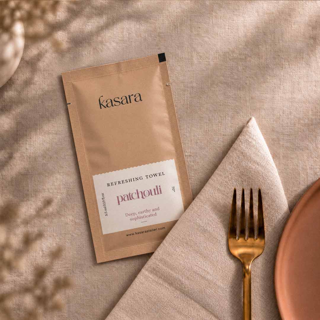 مناديل كسارا الباتشولي  Kasara Patchouli المنعشة بكحول 70% - 5.5 مل، 19 × 17 سم